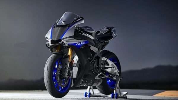 Yamaha R15 V5 Price in bangladesh