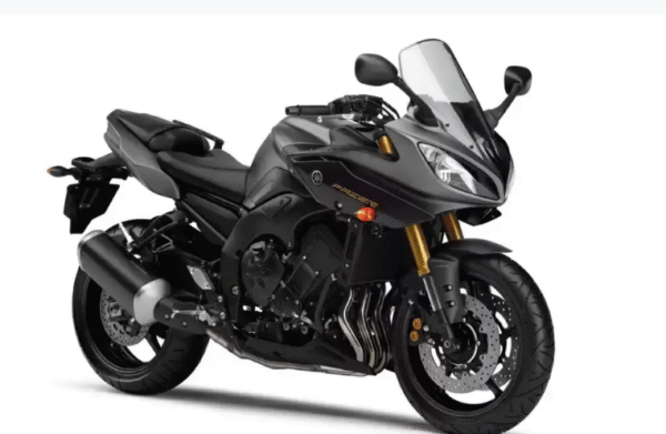 Yamaha Fazer 8