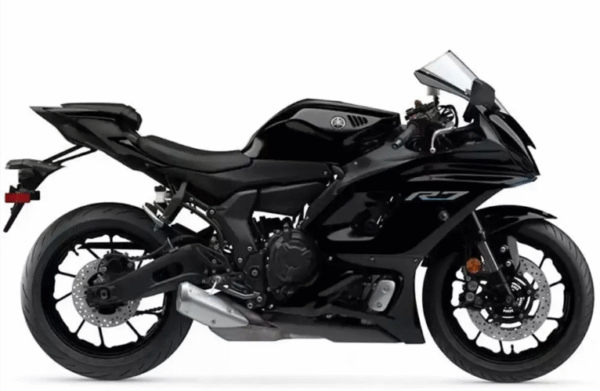 Yamaha R7