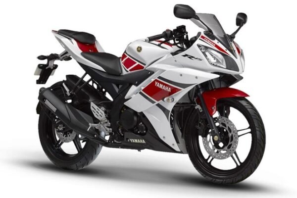 Yamaha YZF R15 v2