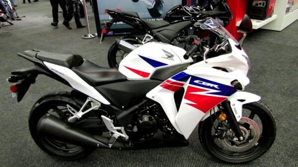 Honda CBR250R (2014)