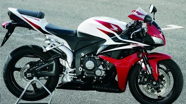 Honda CBR 600 RR (2008)