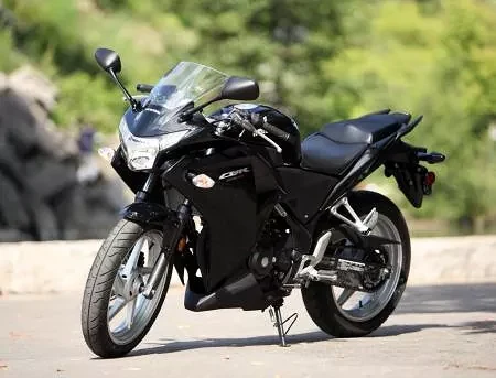 Honda CBR250R (2011)