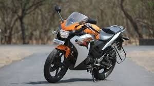 Honda CBR 150R (2013)