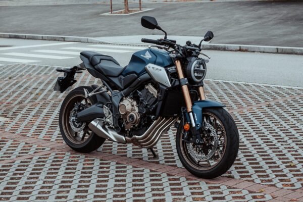 Honda CB650R (2021)