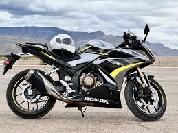 Honda CBR500R (2022)