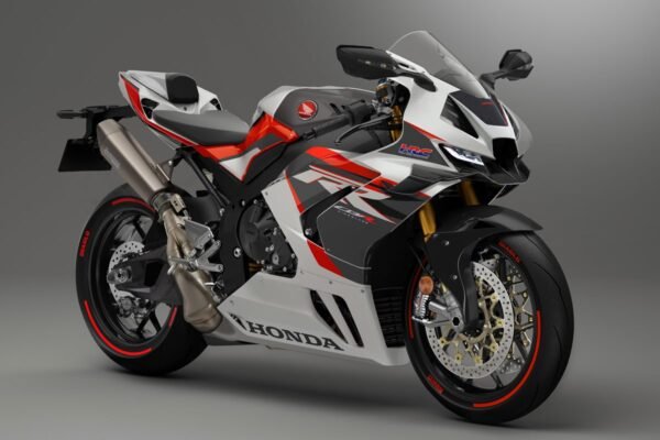 Honda CBR1000RR (2025) 