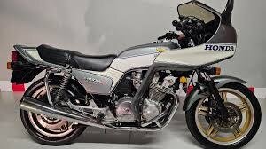 Honda CB 900 F 2 Bol d`Or (1981) 