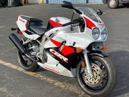 Honda CBR 900 RR Fireblade (1994)