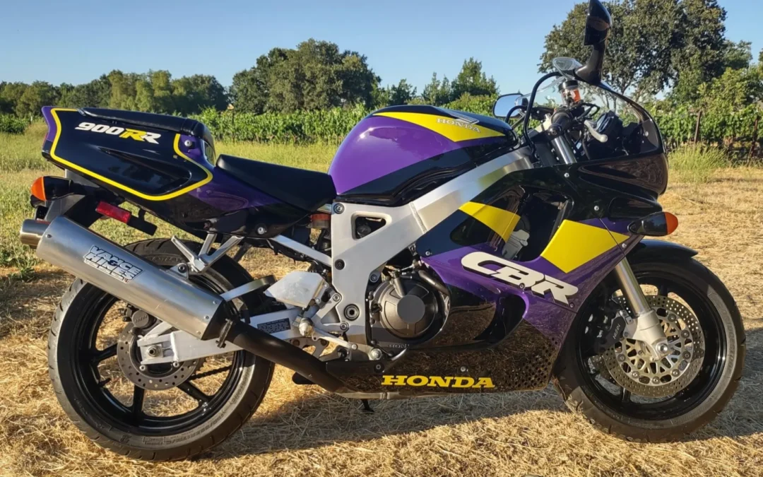 Honda CBR 900 RR Fireblade (1994)