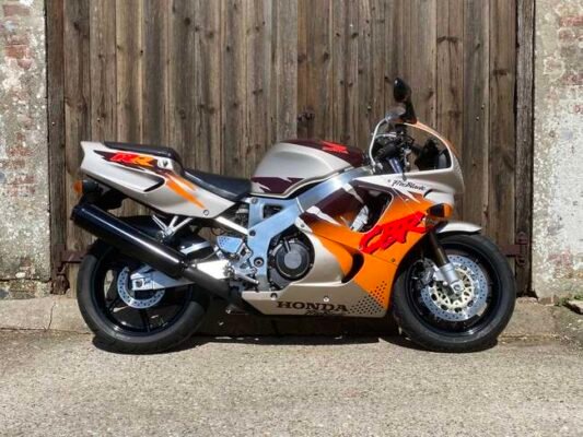 Honda CBR 900 RR Fireblade (1995)
