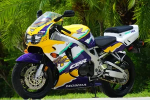 Honda CBR 900 RR Fireblade 1996